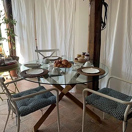 فندق مبيت وإفطار Karin - & Breakfast